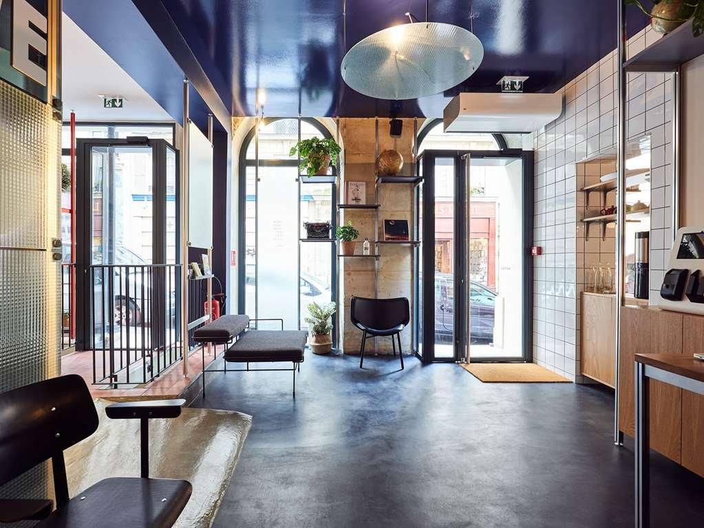 French Theory Hotel Parigi