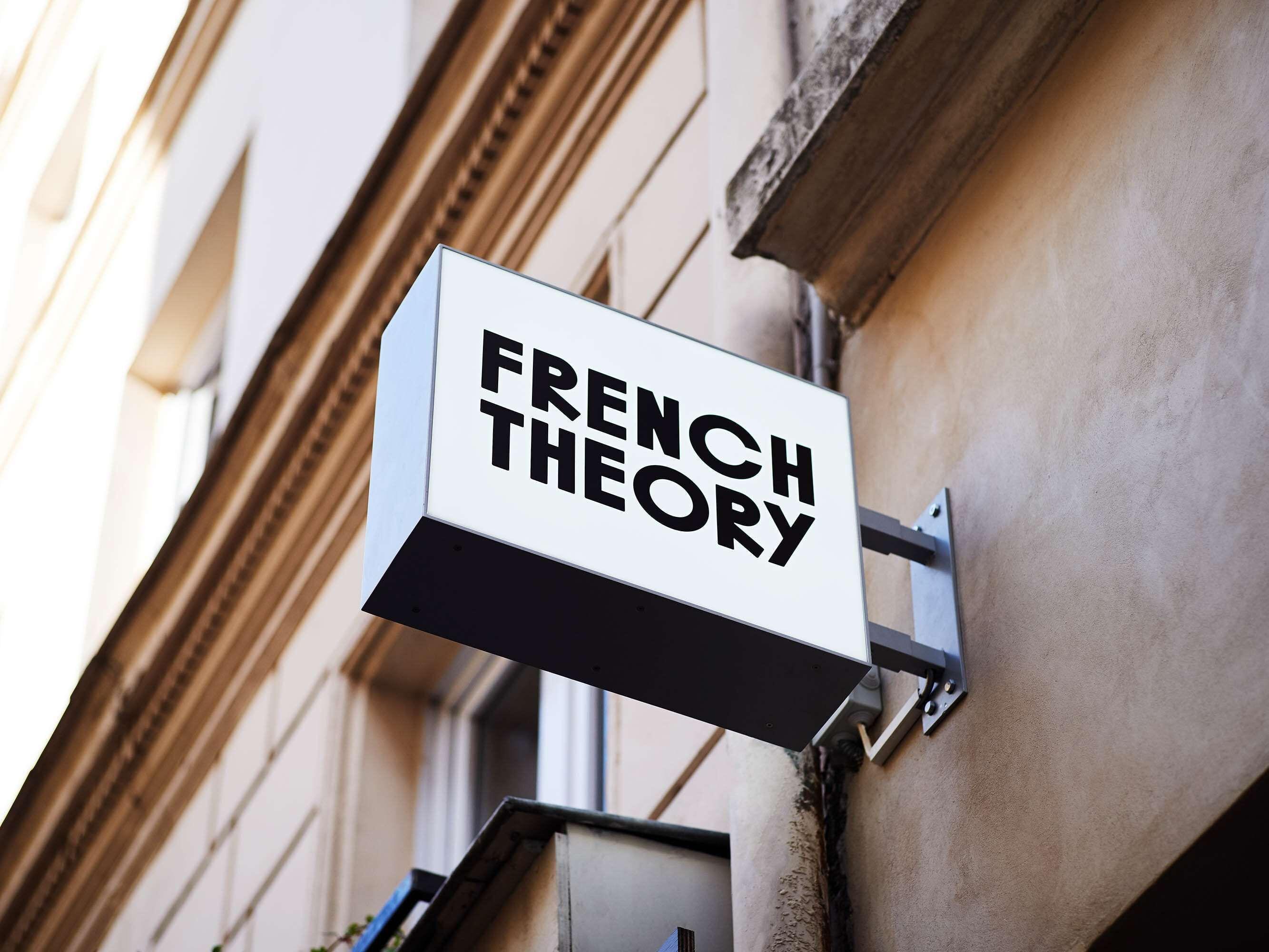 French Theory Hotel Parigi