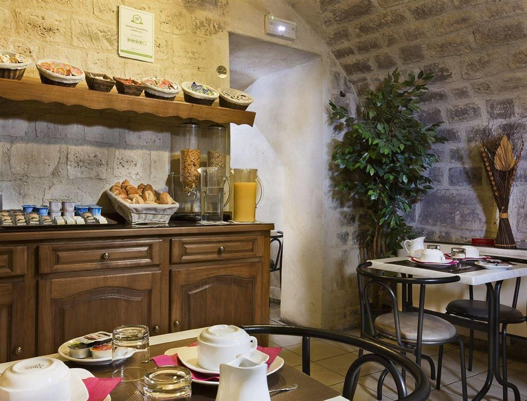 Hotel French Theory Parigi