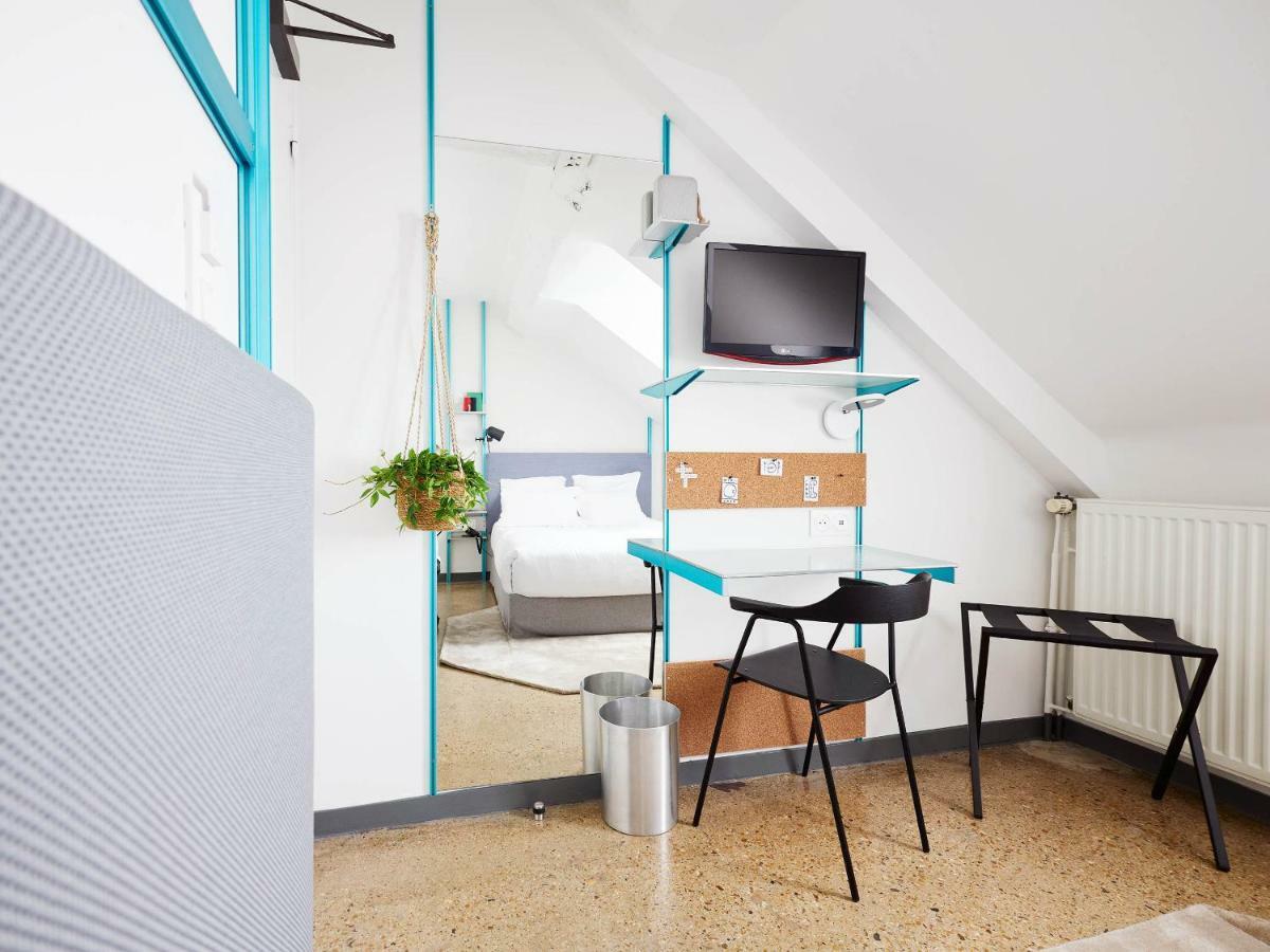 French Theory Hotel Parigi