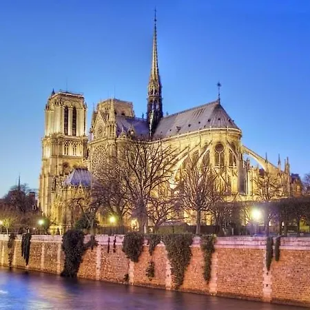 Hotel French Theory Parigi