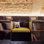 French Theory Hotel 3*