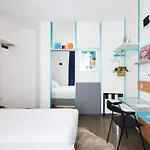 Hotel French Theory
